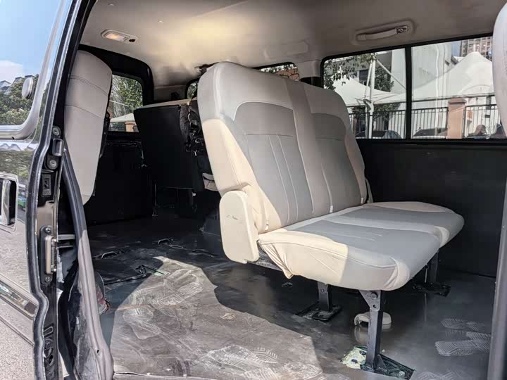 Фото 6 - Dongfeng Forthing Lingzhi M5