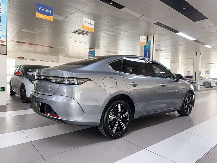 Фото 3 - BYD Destroyer 05