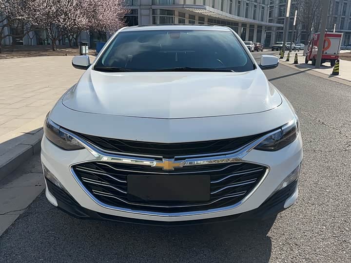 Фото 2 - Chevrolet Malibu XL