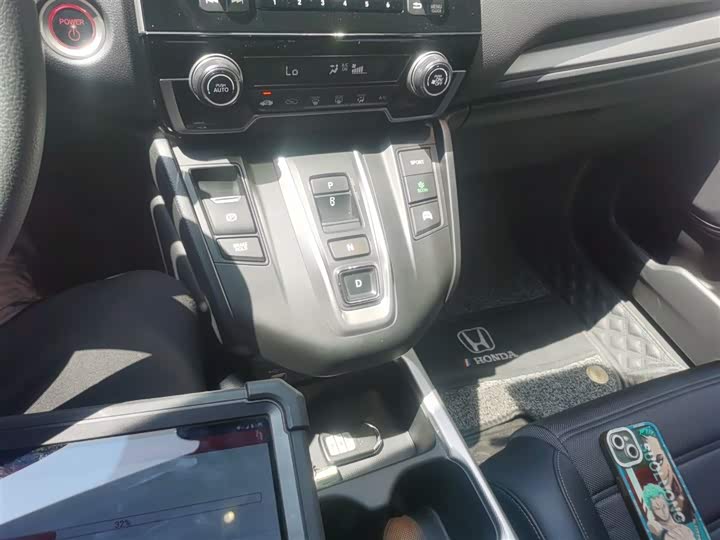 Фото 14 - Honda CR-V