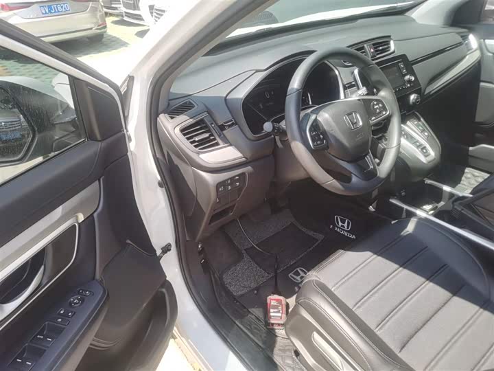 Фото 16 - Honda CR-V