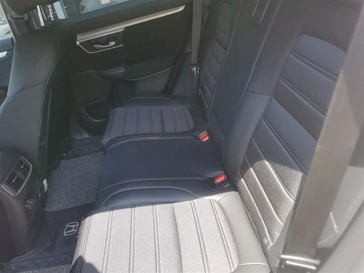 Фото 17 - Honda CR-V