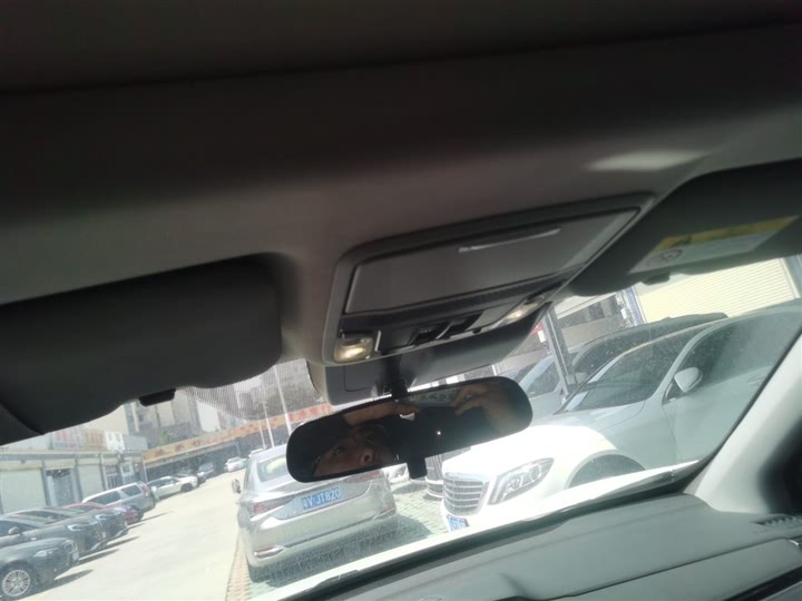 Фото 18 - Honda CR-V