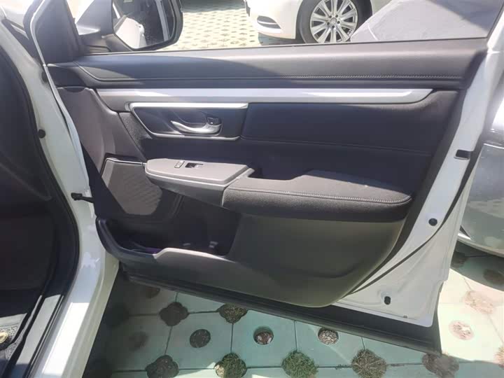 Фото 26 - Honda CR-V