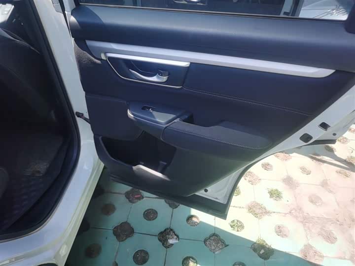 Фото 27 - Honda CR-V