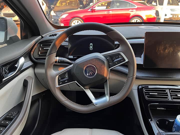 Фото 14 - BYD Qin Plus