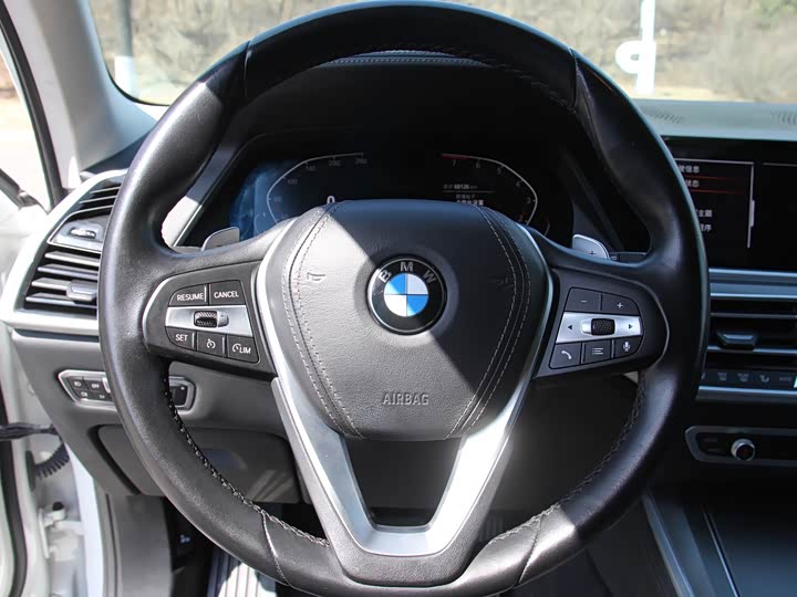 Фото 22 - BMW X5