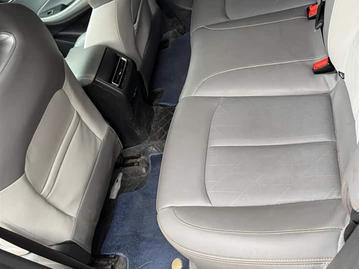 Фото 17 - Changan UNI-T