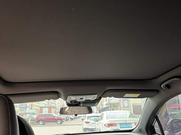 Фото 18 - Changan UNI-T