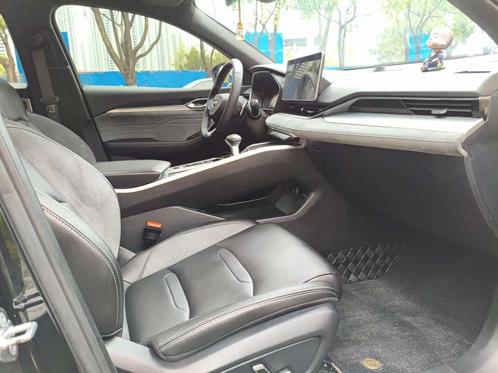 Фото 10 - Geely Preface