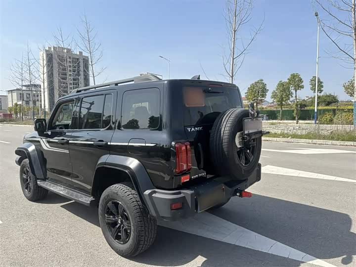 Фото 11 - Tank 300