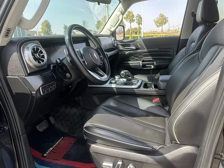 Фото 3 - Tank 300