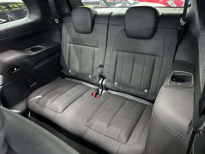 Фото 10 - Nio ES8