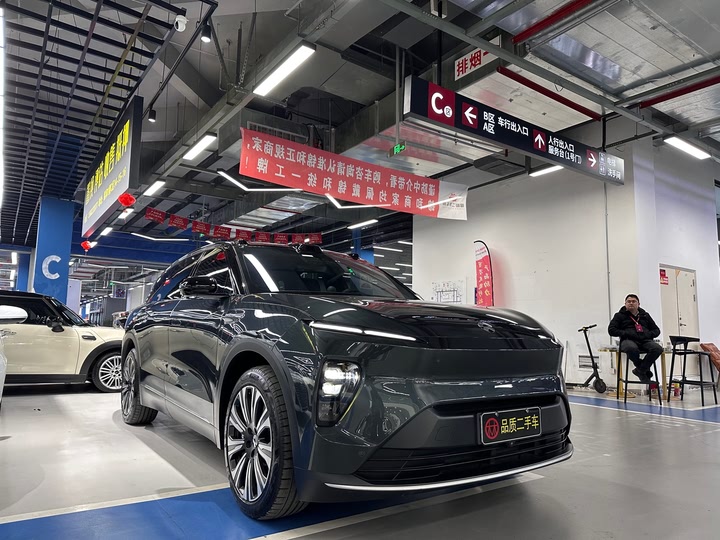 Фото 3 - Nio ES8