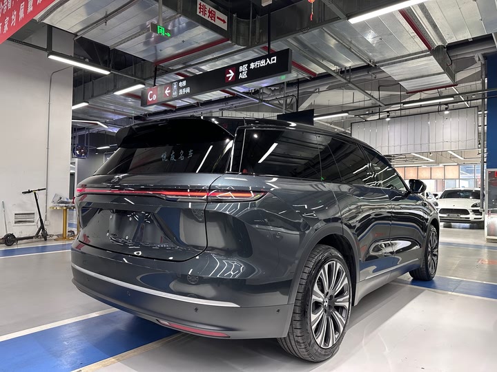 Фото 6 - Nio ES8