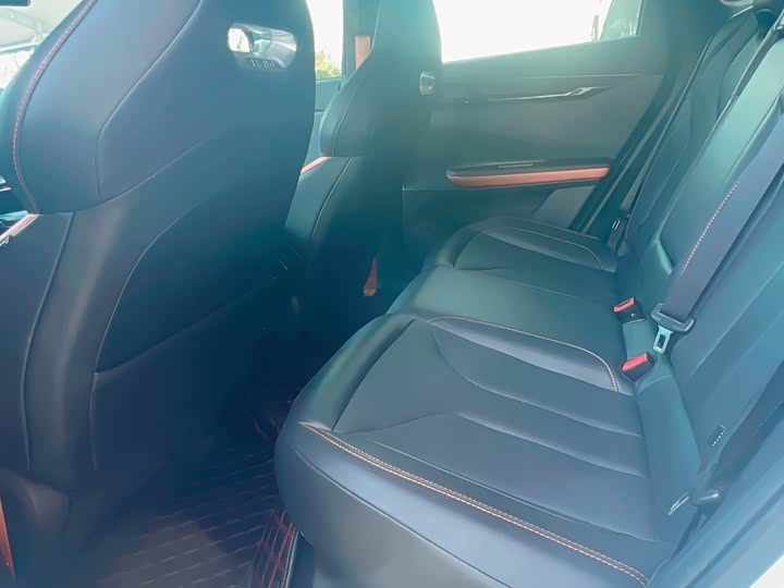 Фото 14 - Changan UNI-V