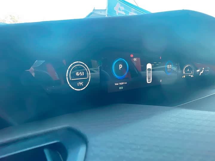 Фото 9 - Changan UNI-V