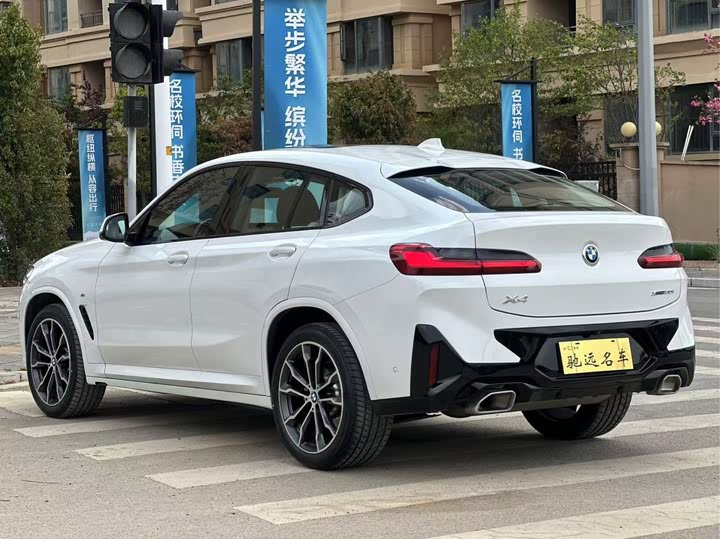 Фото 14 - BMW X4