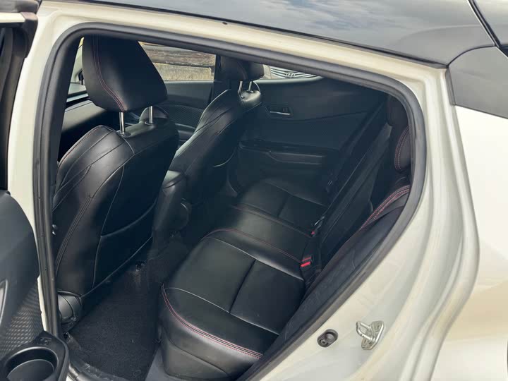 Фото 5 - Toyota Izoa