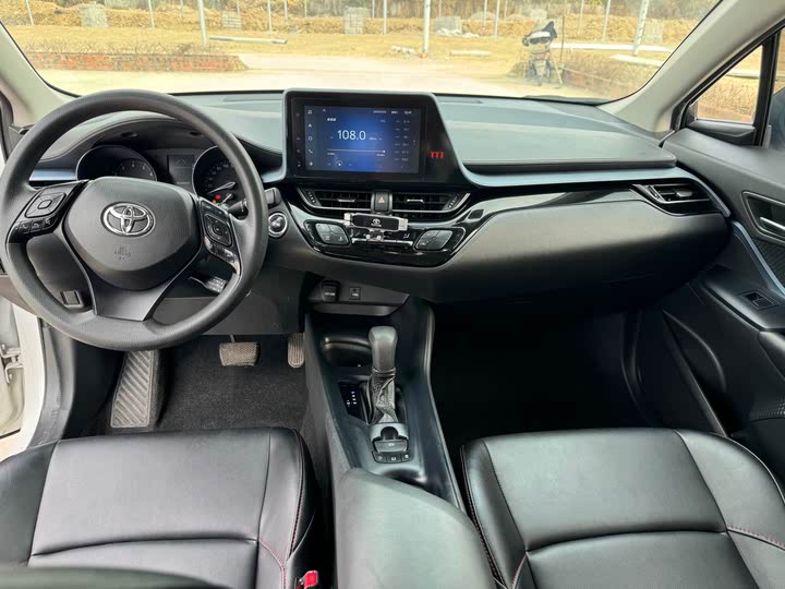 Фото 6 - Toyota Izoa