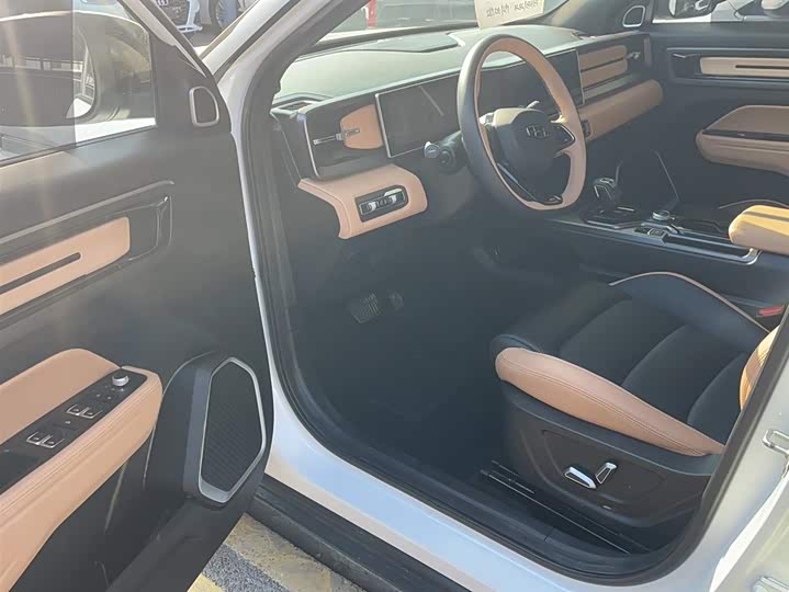 Фото 4 - Geely Icon