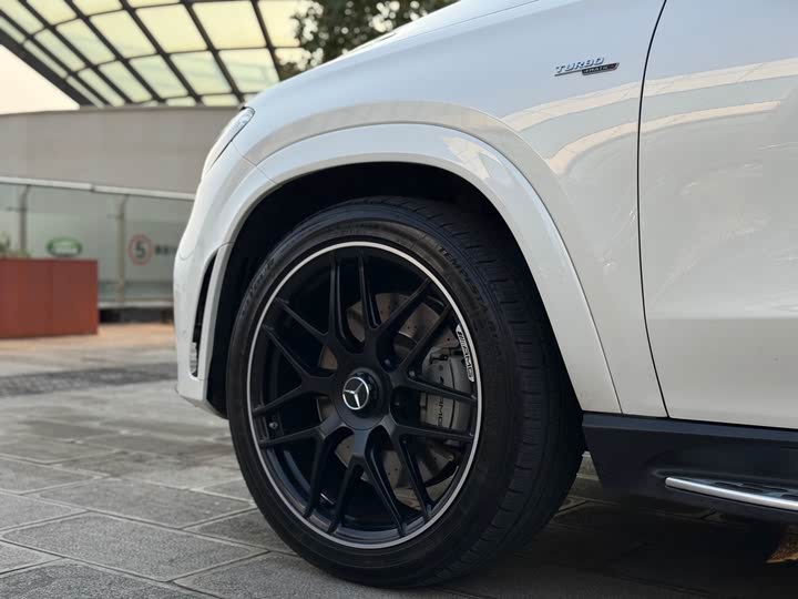 Фото 24 - Mercedes-Benz GLE-Class AMG