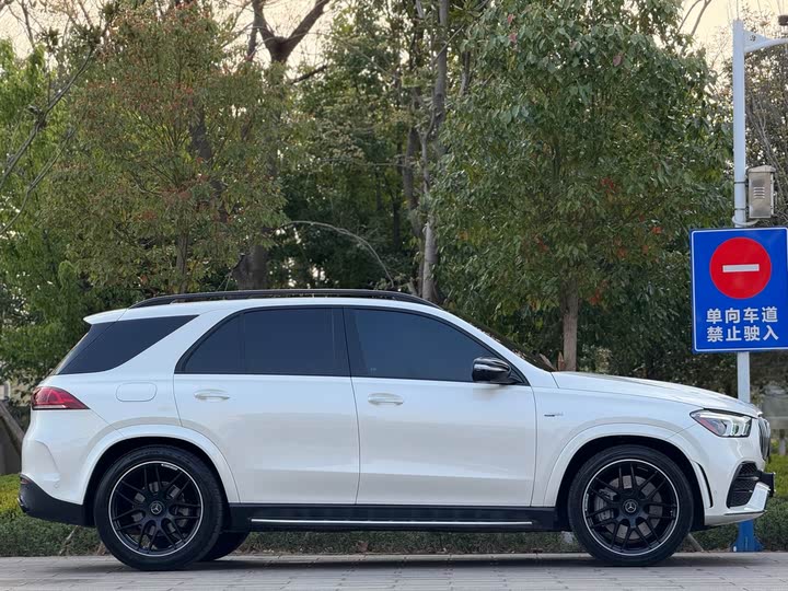 Фото 4 - Mercedes-Benz GLE-Class AMG