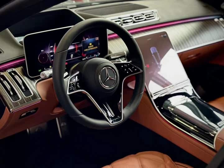 Фото 6 - Mercedes-Benz Maybach S-Class