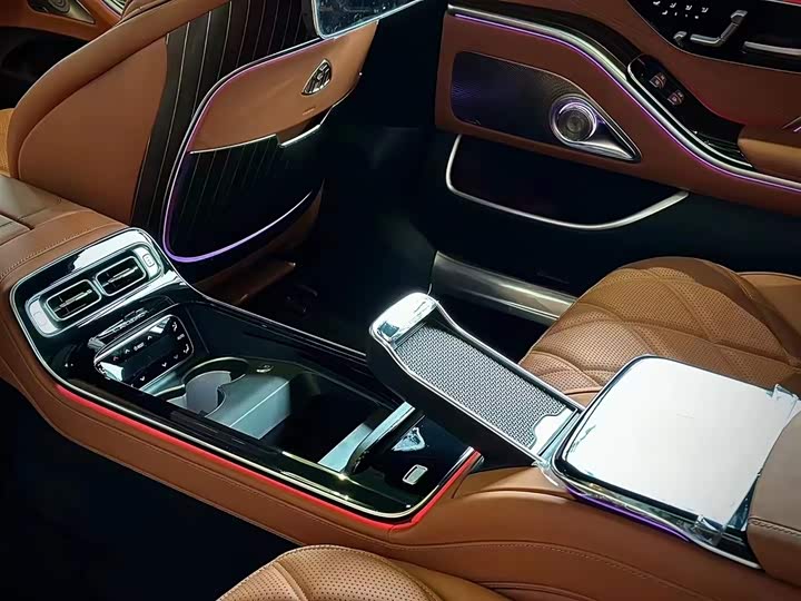 Фото 7 - Mercedes-Benz Maybach S-Class