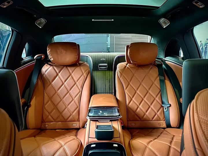 Фото 8 - Mercedes-Benz Maybach S-Class