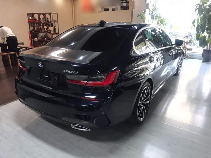 Фото 12 - BMW 3 Series