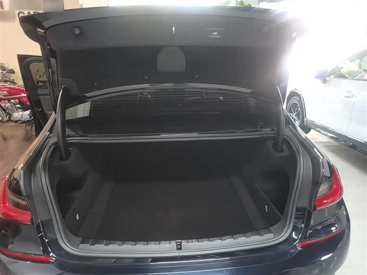 Фото 14 - BMW 3 Series