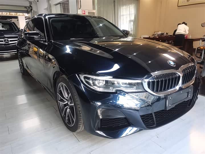 Фото 9 - BMW 3 Series