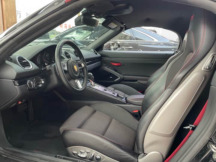 Фото 13 - Porsche 718