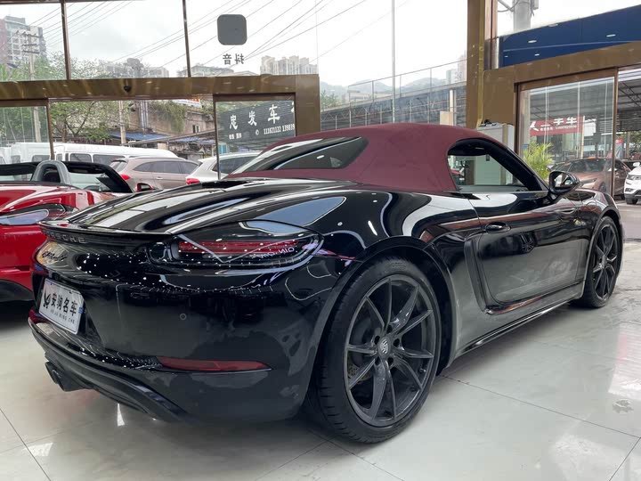 Фото 6 - Porsche 718