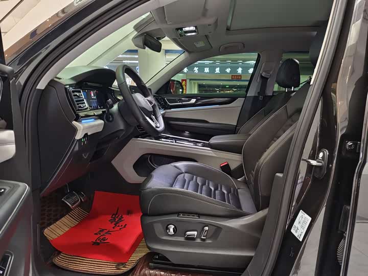 Photo 5 - Volkswagen Teramont X