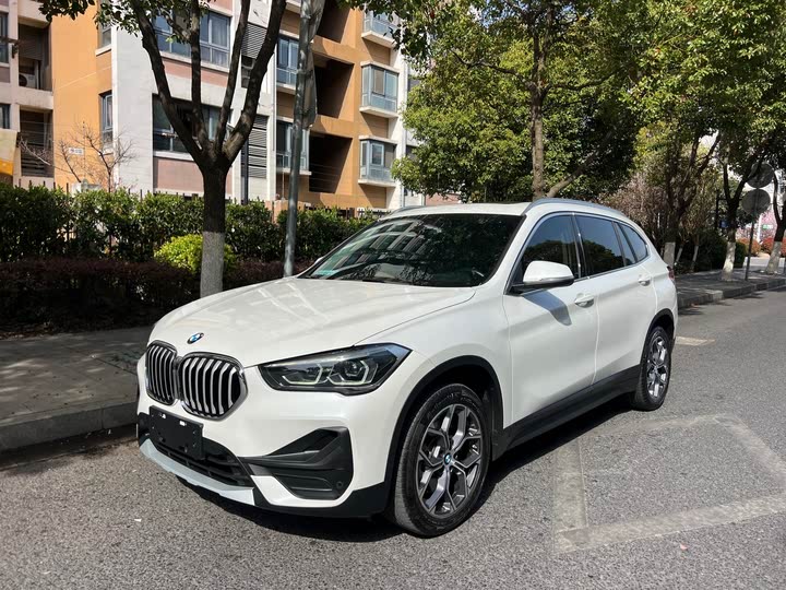 Фото 1 - BMW X1