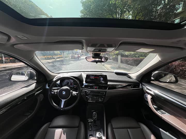 Фото 14 - BMW X1