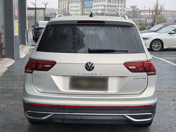 Фото 6 - Volkswagen Tiguan L Pro