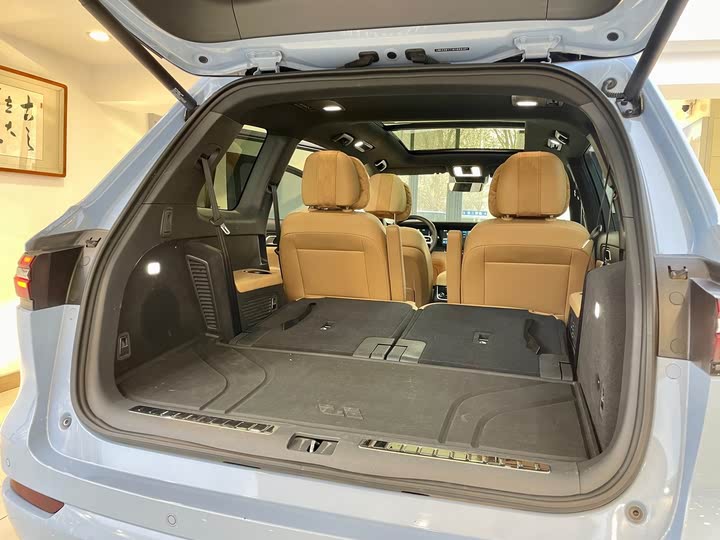 Фото 23 - LiXiang One