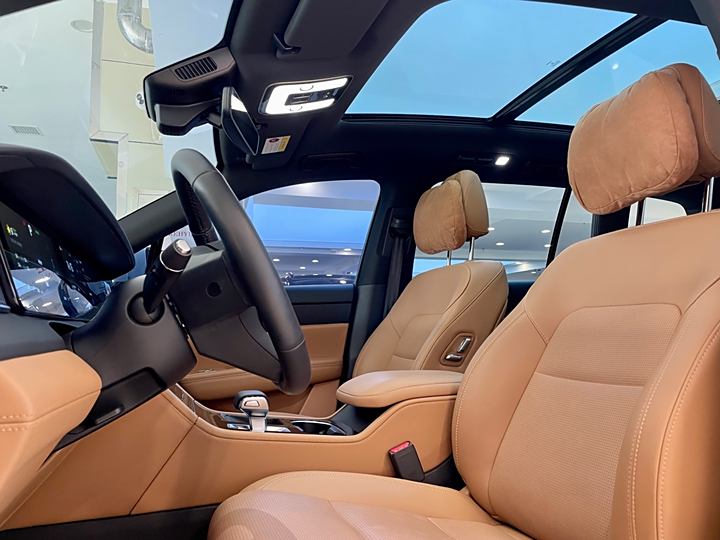 Фото 6 - LiXiang One