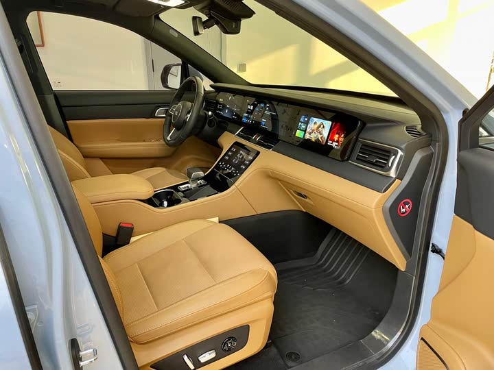 Фото 7 - LiXiang One