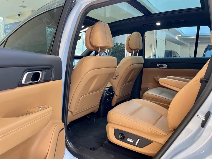 Фото 9 - LiXiang One