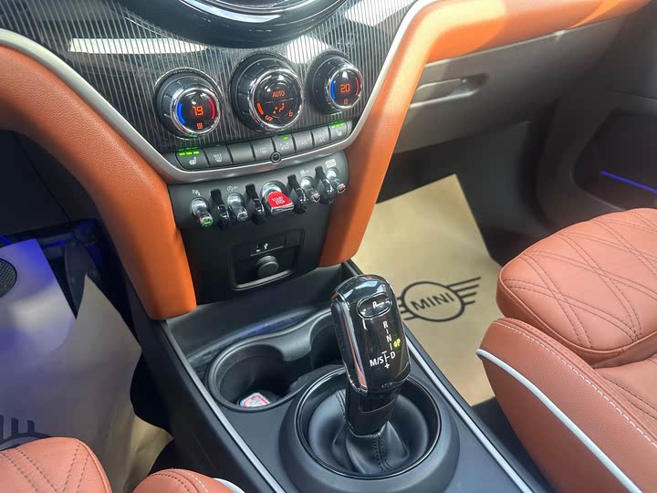 Фото 18 - Mini Countryman