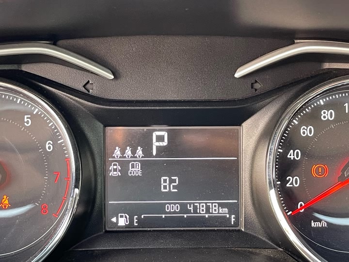 Фото 7 - Chevrolet Onix (Cavalier)