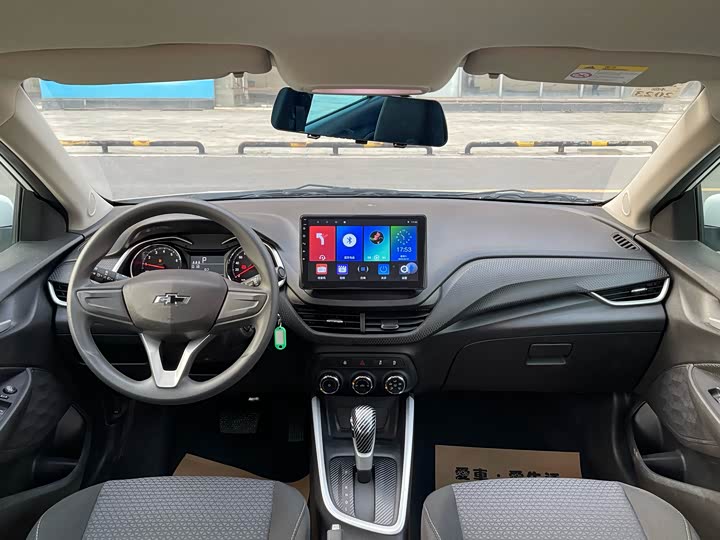 Фото 9 - Chevrolet Onix (Cavalier)