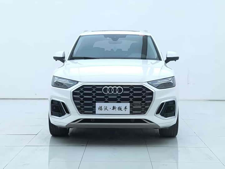 Фото 2 - Audi Q5L