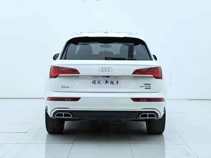 Фото 26 - Audi Q5L