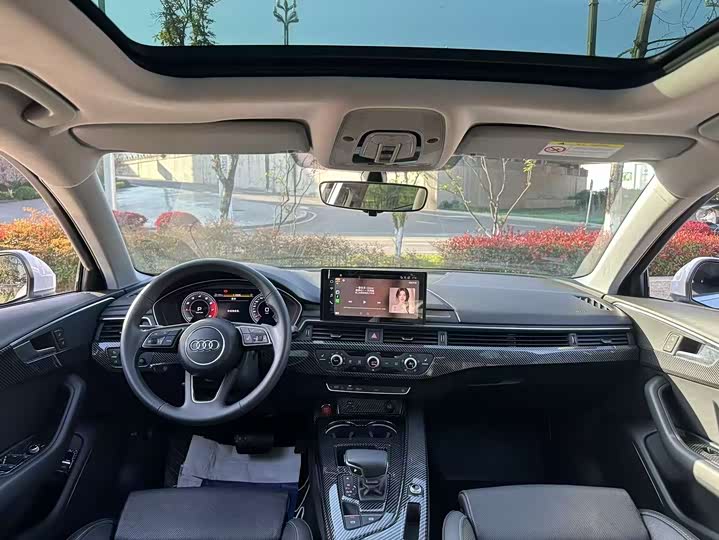 Фото 5 - Audi A4L