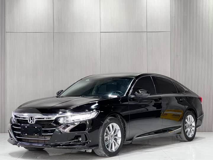 Фото 1 - Honda Accord